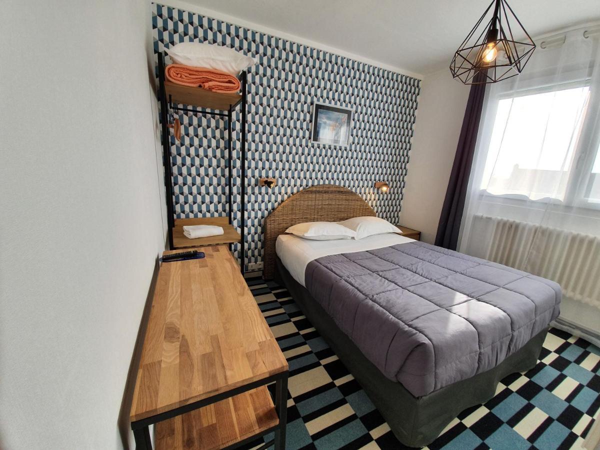 Hotel Les Pieux En Cotentin Bagian luar foto