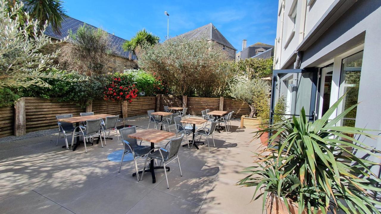 Hotel Les Pieux En Cotentin Bagian luar foto