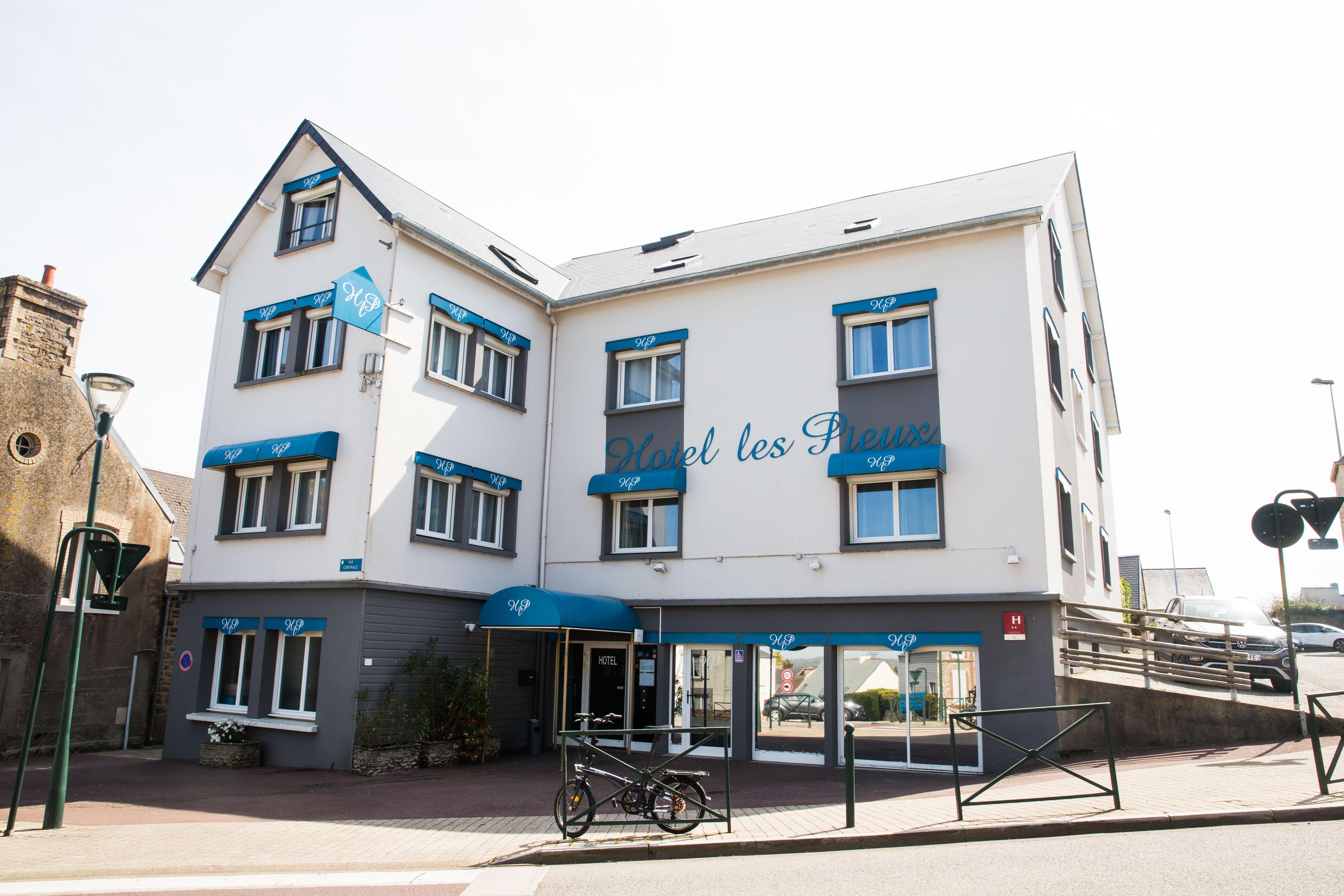 Hotel Les Pieux En Cotentin Bagian luar foto